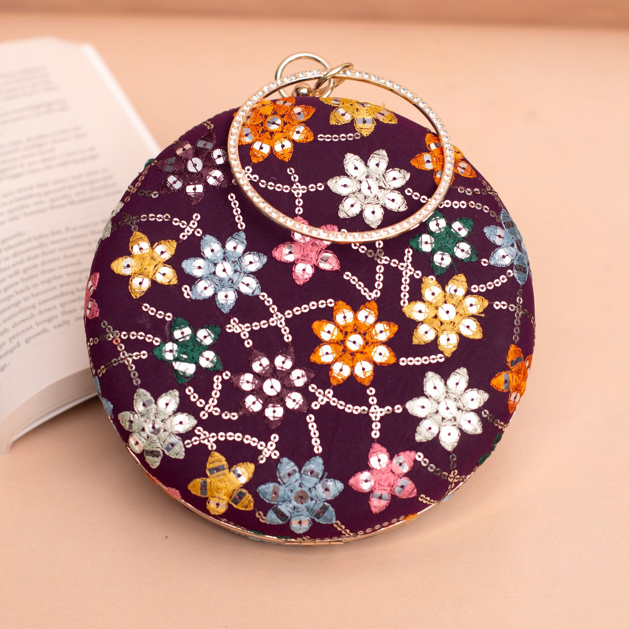 Round Ethnic Clutches
