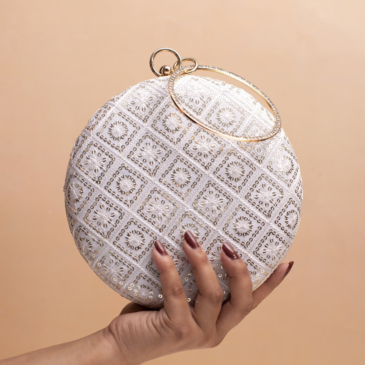 Round Ethnic Clutches