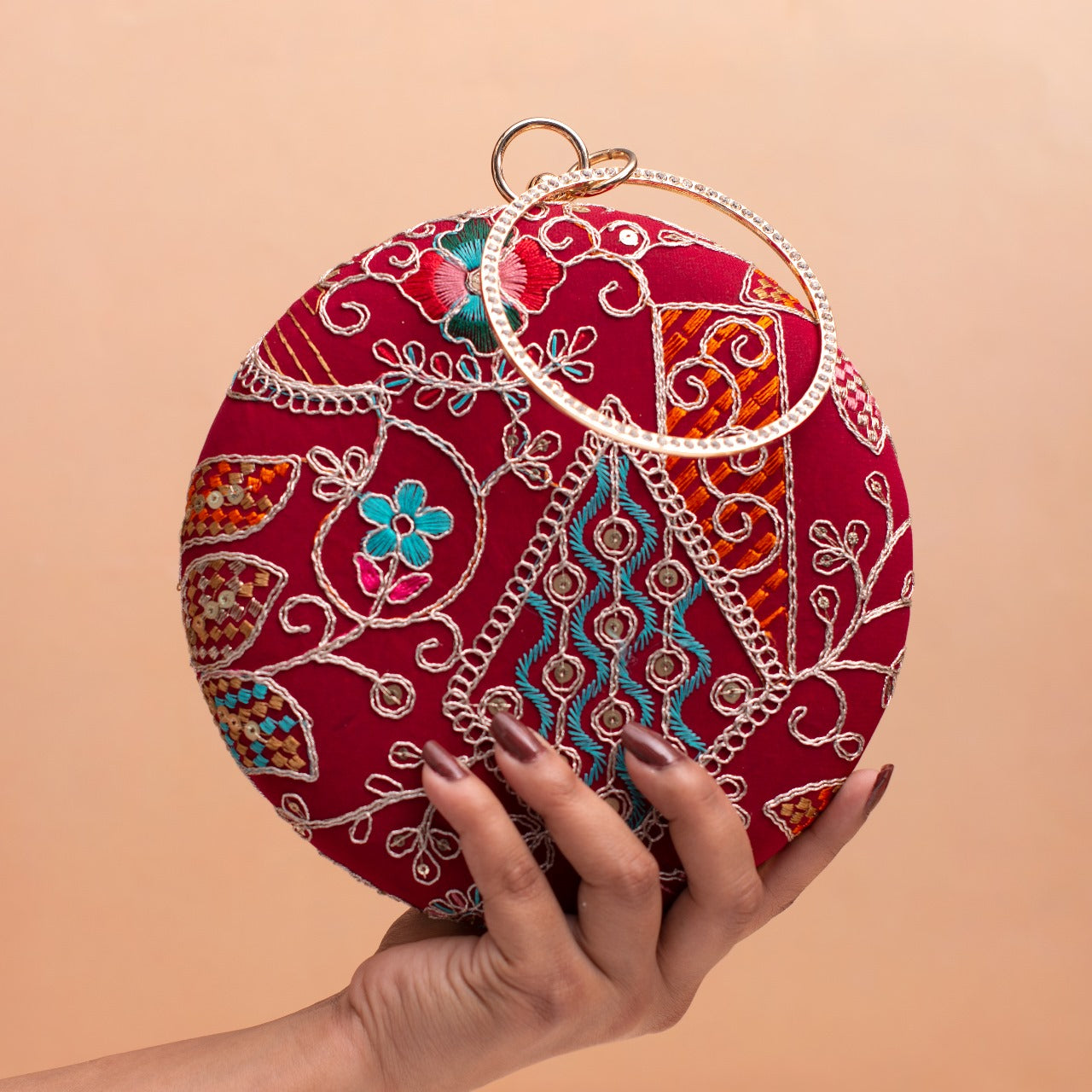 Round Ethnic Clutches