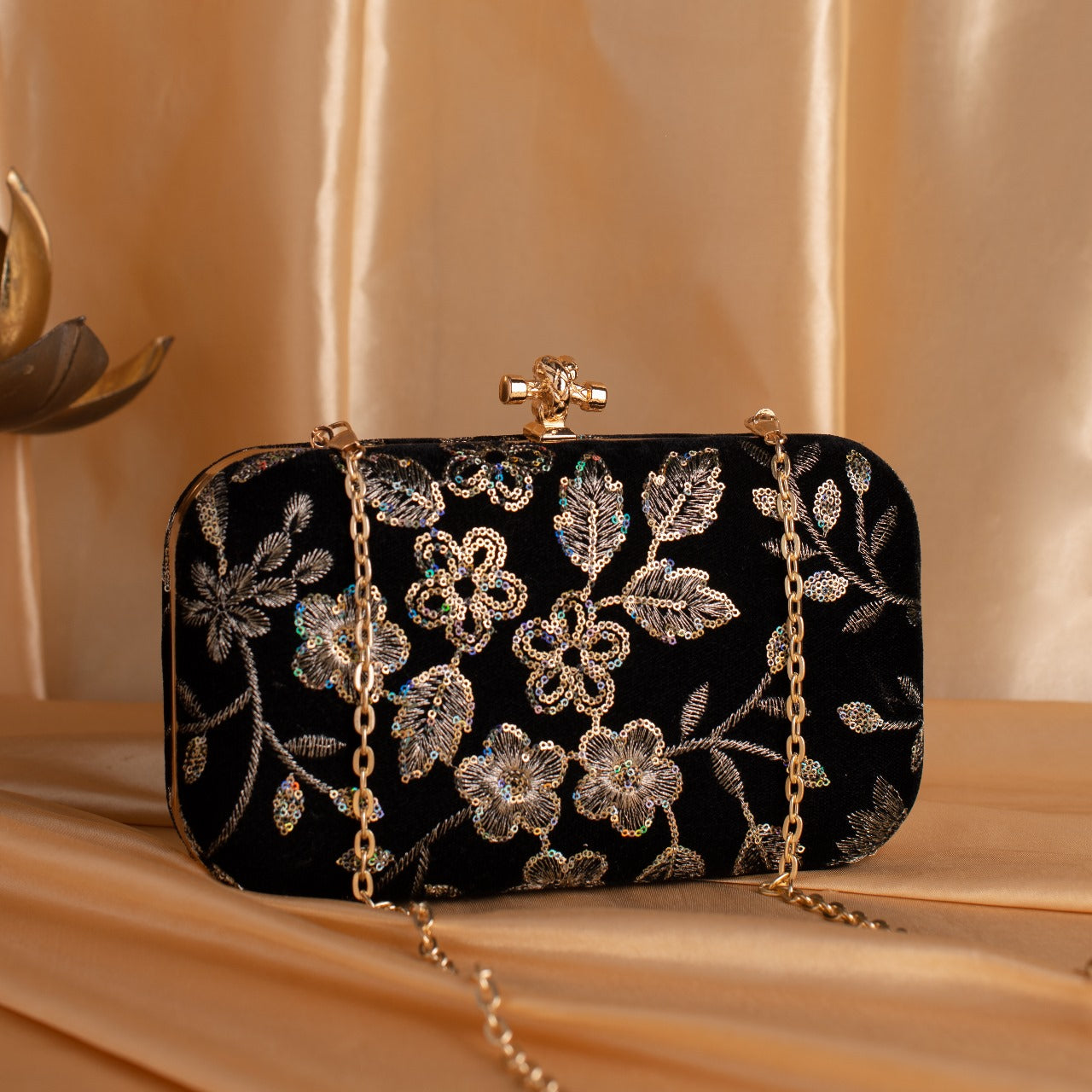 Ethnic Embroidery Clutch with Designer Knob